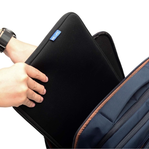 New 13 Inch Waterproof Neoprene Water Resistent Laptop Sleeve - Picture 4 of 10
